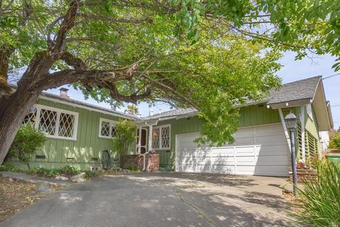 35 Mission Dr, Petaluma, CA 94952 photo 2