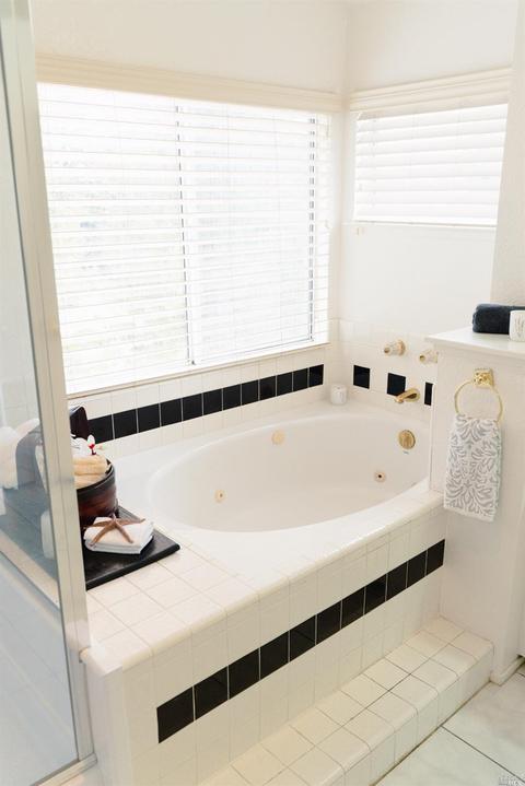 338 Glenview Cir, Vallejo, CA 94591 photo 23