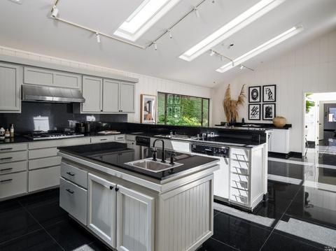 7 Ethel Ct, Mill Valley, CA 94941 photo 8