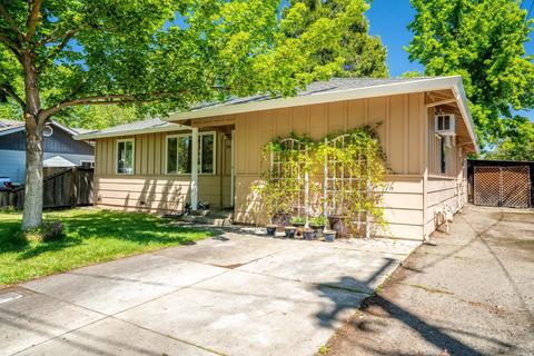 197 Cresta Dr, Ukiah, CA 95482 photo 3