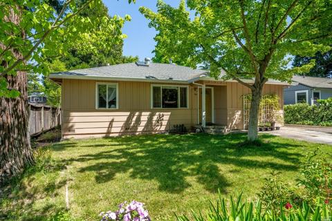 197 Cresta Dr, Ukiah, CA 95482 photo 2