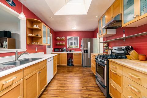 197 Cresta Dr, Ukiah, CA 95482 photo 9