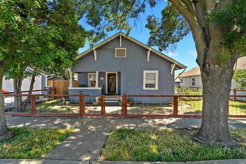 241 S 2nd St, Dixon, CA 95620 photo 1