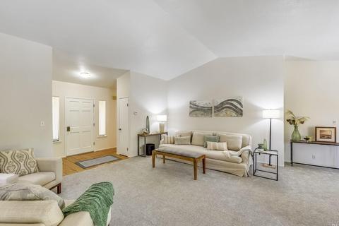 229 Frederick Dr, Napa, CA 94559 photo 6