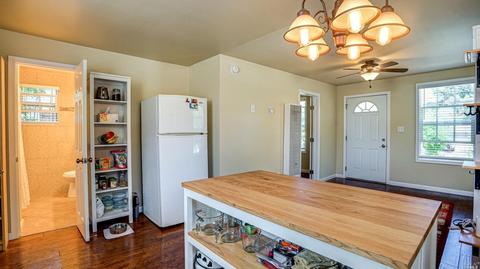 411 E 1st St, Cloverdale, CA 95425 photo 17
