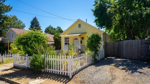 411 E 1st St, Cloverdale, CA 95425 photo 5