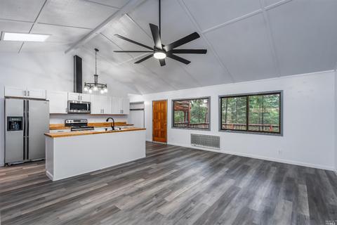 2067 Buckeye Dr, Willits, CA 95490 photo 4