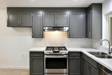 491 N Foothill Blvd, Cloverdale, CA 95425 photo 2