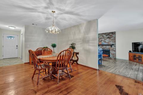 2459 Carnation Dr, Fairfield, CA 94533 photo 5