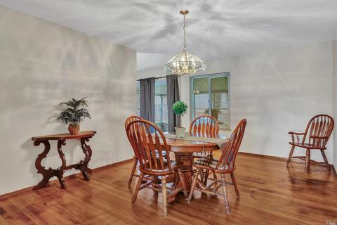 2459 Carnation Dr, Fairfield, CA 94533 photo 4