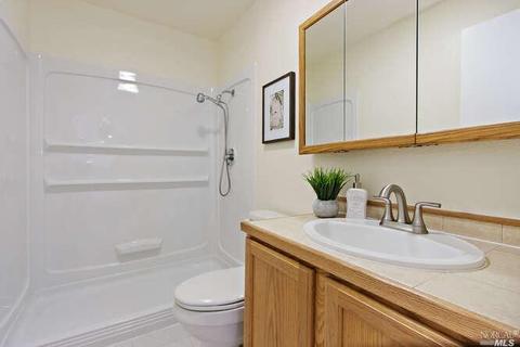 561 Grant St, Vallejo, CA 94590 photo 16