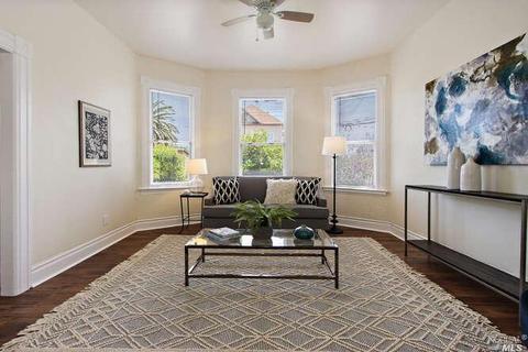561 Grant St, Vallejo, CA 94590 photo 4