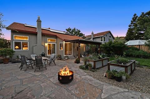 416 Cayetano Ct, Windsor, CA 95492 photo 2