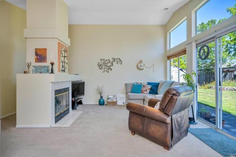 661 Leafhaven Ln, Windsor, CA 95492 photo 4