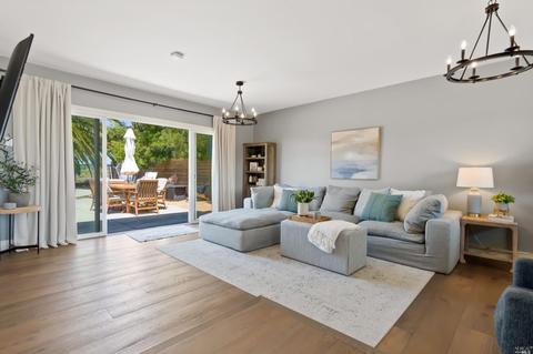 149 Montego Ky, Novato, CA 94949 photo 4