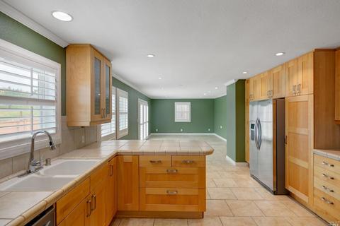 892 Ruth Ct, Petaluma, CA 94952 photo 11