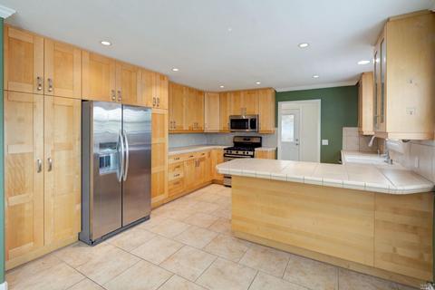 892 Ruth Ct, Petaluma, CA 94952 photo 9