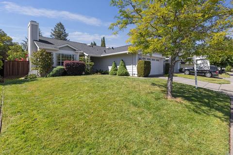 1040 Hampshire Ln, Windsor, CA 95492 photo 1