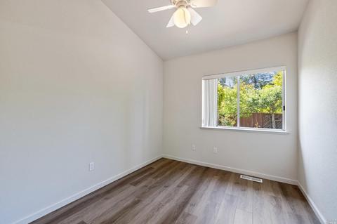 1040 Hampshire Ln, Windsor, CA 95492 photo 30