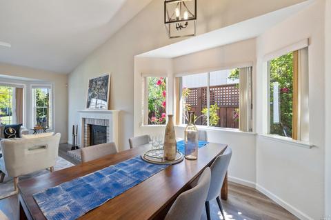 1040 Hampshire Ln, Windsor, CA 95492 photo 17