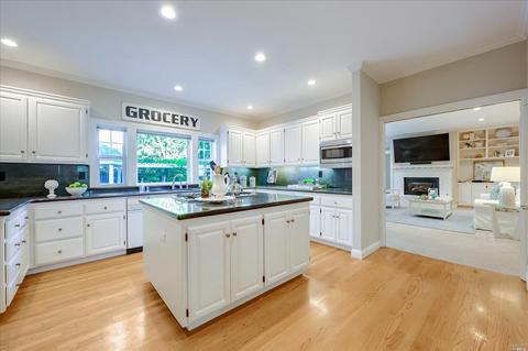 9951 Troon Ct, Windsor, CA 95492 photo 8