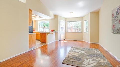 9547 Wellington Cir, Windsor, CA 95492 photo 4