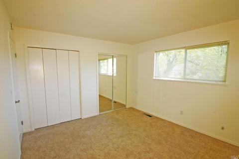 81 Vineyard Cir, Sonoma, CA 95476 photo 11