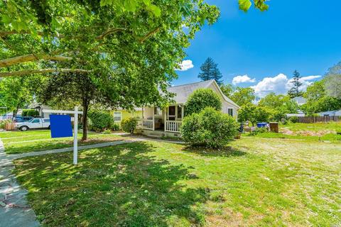 37 Randolph St, Napa, CA 94559 photo 4