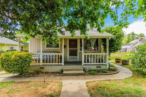 37 Randolph St, Napa, CA 94559 photo 1