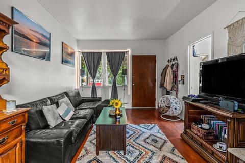 37 Randolph St, Napa, CA 94559 photo 7