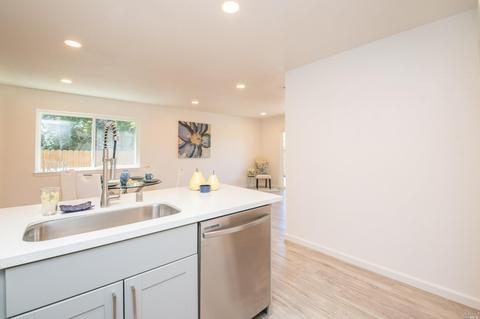 2049 Falcon Dr, Fairfield, CA 94533 photo 24