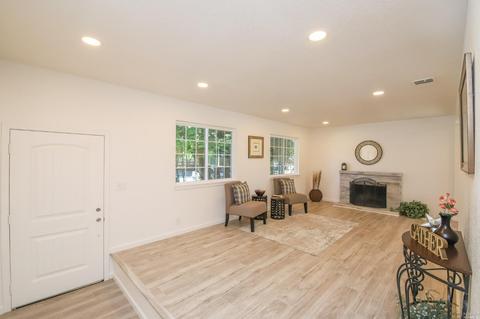 2049 Falcon Dr, Fairfield, CA 94533 photo 12