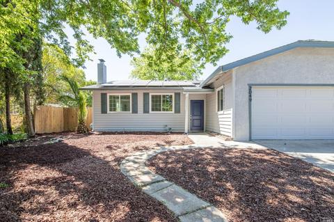2049 Falcon Dr, Fairfield, CA 94533 photo 8