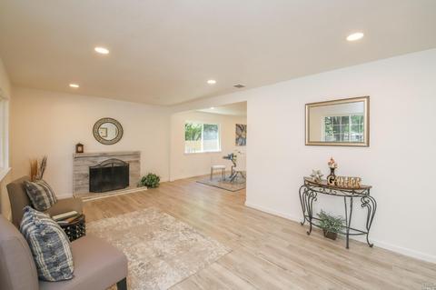 2049 Falcon Dr, Fairfield, CA 94533 photo 15