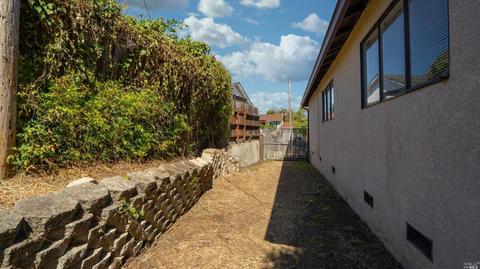 215 San Marino Ave, Vallejo, CA 94589 photo 21