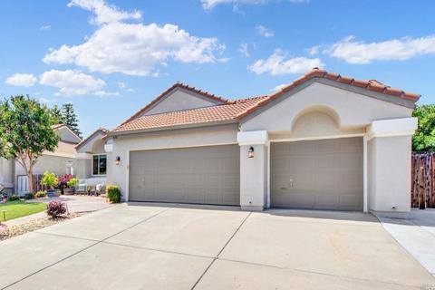 820 Monaghan Cir, Vacaville, CA 95688 photo 5