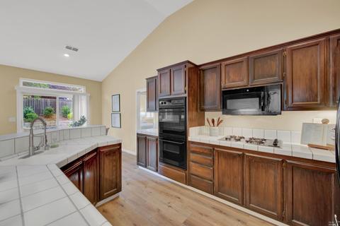 820 Monaghan Cir, Vacaville, CA 95688 photo 29