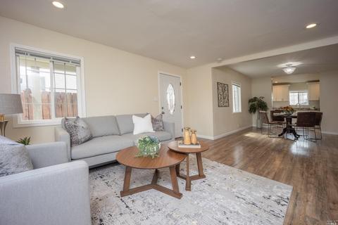 467 Wallace Ave, Vallejo, CA 94590 photo 4