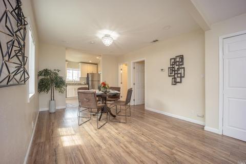 467 Wallace Ave, Vallejo, CA 94590 photo 8