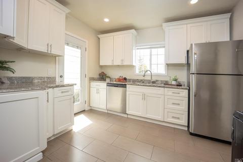 467 Wallace Ave, Vallejo, CA 94590 photo 13