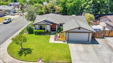 4843 Silverado Dr, Fairfield, CA 94534 photo 2
