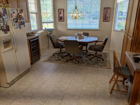 354 Glen Eagle Ct, Vacaville, CA 95688 photo 2