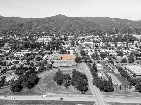 495 Gobbi St, Ukiah, CA 95482 photo 6