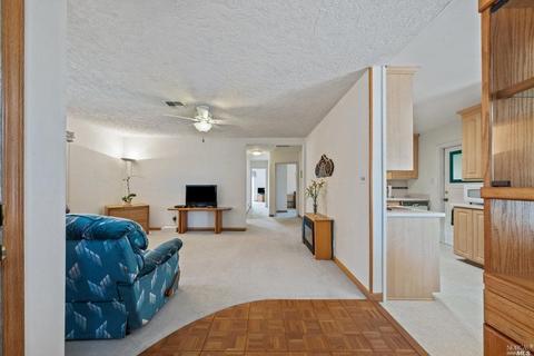 660 Russell St, Vallejo, CA 94591 photo 5