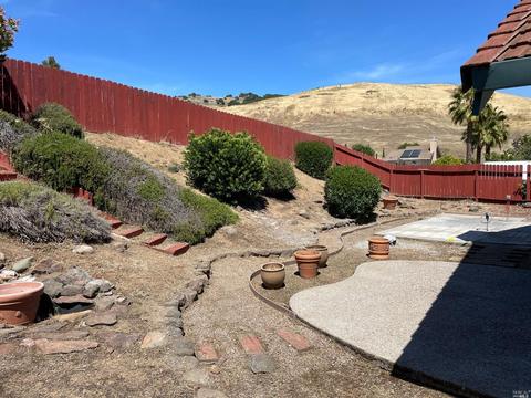 730 Evelyn Cir, Vallejo, CA 94589 photo 24