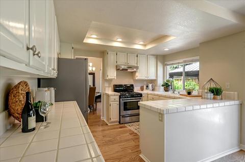 369 Summer Rain Dr, Windsor, CA 95492 photo 10