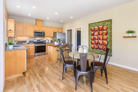 254 Windsor Dr, Petaluma, CA 94952 photo 31