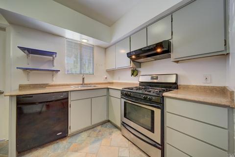111 Mayo Ave, Vallejo, CA 94590 photo 6