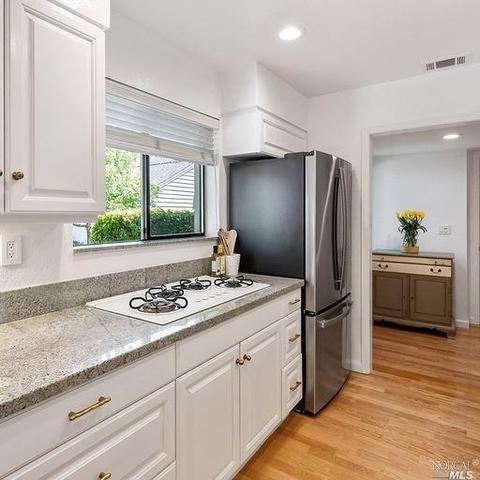 36 Pine Tree Ct, San Rafael, CA 94903 photo 8
