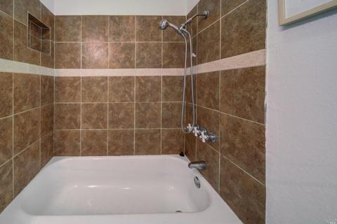341 Freeway Dr, Napa, CA 94558 photo 25